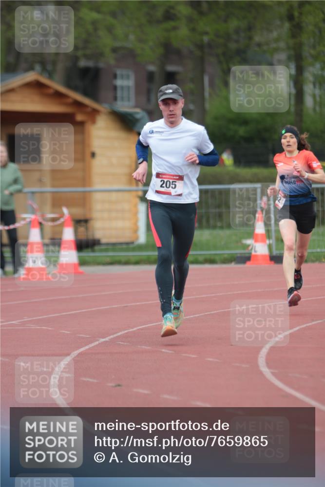 13.04.2025 - Hammer Lauf A. Gomolzig http://msf.ph/oto/7659865 13.04.2025 10:30:28 Ziel 205, 692, 1077, 1959 meine-sportfotos.de