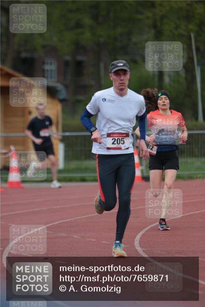 13.04.2025 - Hammer Lauf A. Gomolzig http://msf.ph/oto/7659871 13.04.2025 10:30:29 Ziel 205, 692, 1077, 1959 meine-sportfotos.de