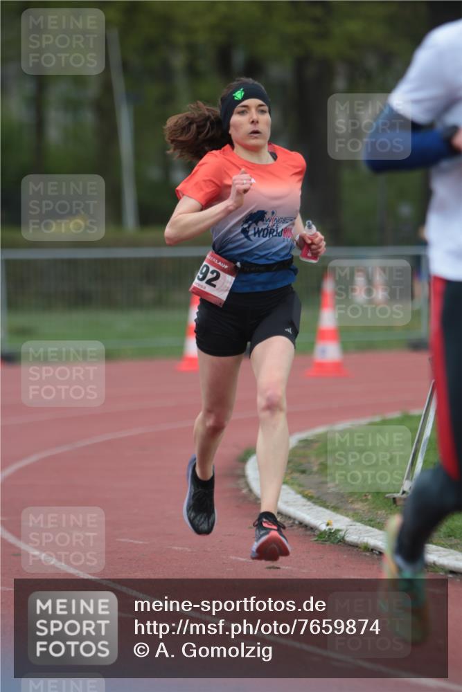 13.04.2025 - Hammer Lauf A. Gomolzig http://msf.ph/oto/7659874 13.04.2025 10:30:31 Ziel 205, 692, 1077, 1959 meine-sportfotos.de