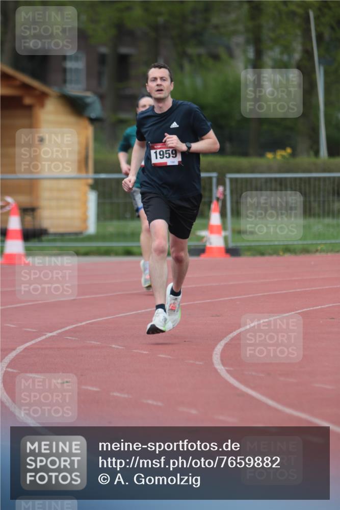 13.04.2025 - Hammer Lauf A. Gomolzig http://msf.ph/oto/7659882 13.04.2025 10:30:33 Ziel 1077, 1959 meine-sportfotos.de