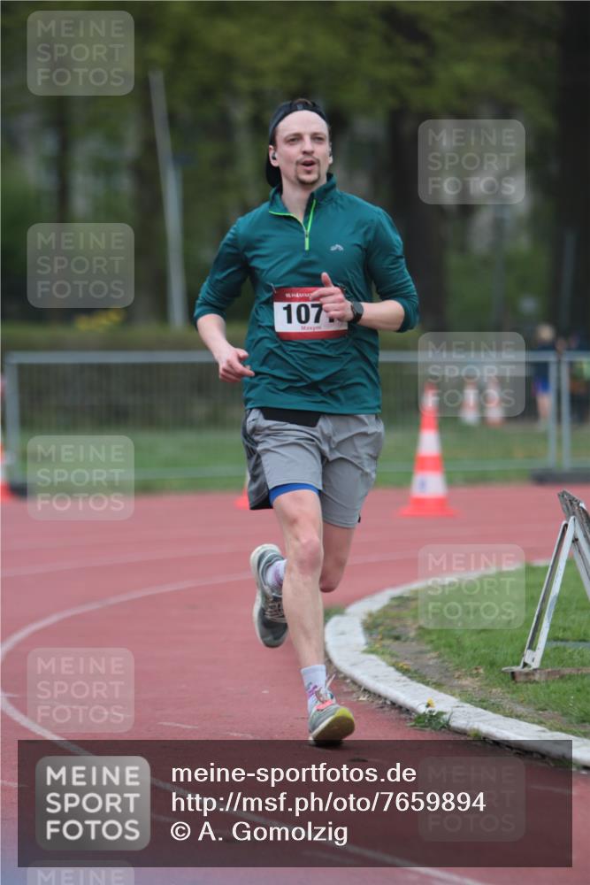 13.04.2025 - Hammer Lauf A. Gomolzig http://msf.ph/oto/7659894 13.04.2025 10:30:37 Ziel 1077, 1797 meine-sportfotos.de