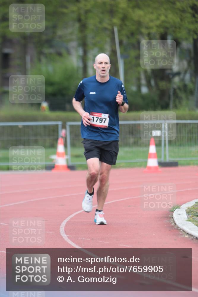 13.04.2025 - Hammer Lauf A. Gomolzig http://msf.ph/oto/7659905 13.04.2025 10:30:41 Ziel 1797 meine-sportfotos.de