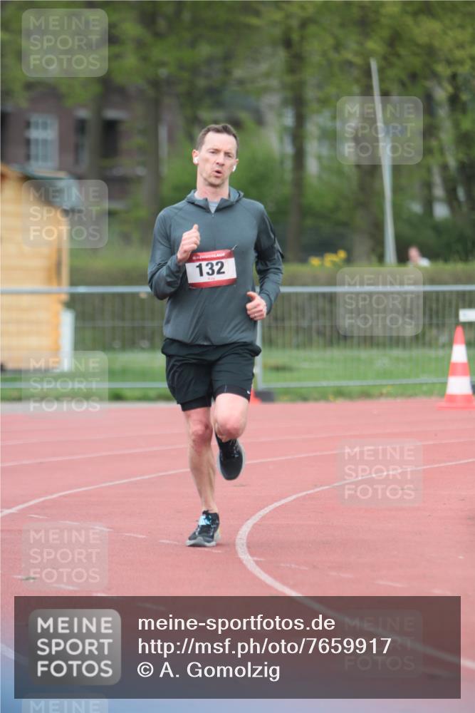 13.04.2025 - Hammer Lauf A. Gomolzig http://msf.ph/oto/7659917 13.04.2025 10:30:58 Ziel 132, 1987 meine-sportfotos.de