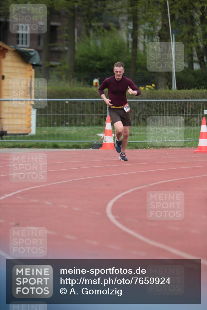 13.04.2025 - Hammer Lauf A. Gomolzig http://msf.ph/oto/7659924 13.04.2025 10:31:01 Ziel 889, 1987 meine-sportfotos.de