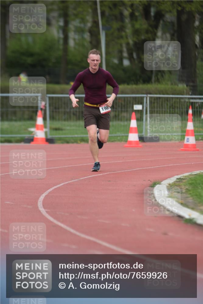 13.04.2025 - Hammer Lauf A. Gomolzig http://msf.ph/oto/7659926 13.04.2025 10:31:02 Ziel 889, 1987 meine-sportfotos.de