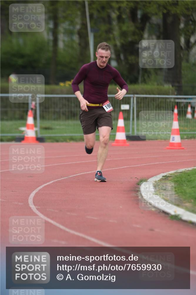 13.04.2025 - Hammer Lauf A. Gomolzig http://msf.ph/oto/7659930 13.04.2025 10:31:03 Ziel 889, 1987 meine-sportfotos.de