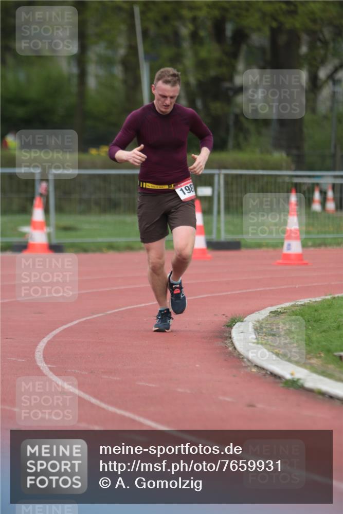 13.04.2025 - Hammer Lauf A. Gomolzig http://msf.ph/oto/7659931 13.04.2025 10:31:04 Ziel 889, 1987 meine-sportfotos.de