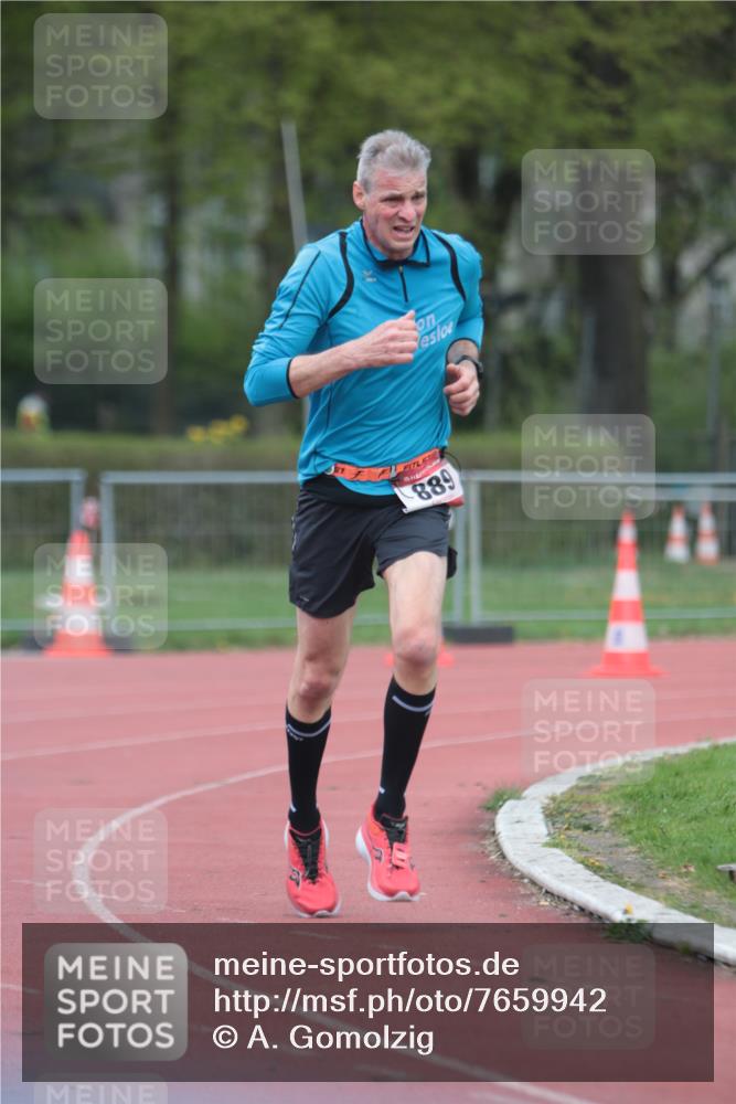 13.04.2025 - Hammer Lauf A. Gomolzig http://msf.ph/oto/7659942 13.04.2025 10:31:09 Ziel 889, 1119 meine-sportfotos.de