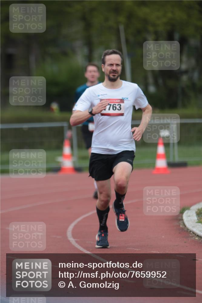 13.04.2025 - Hammer Lauf A. Gomolzig http://msf.ph/oto/7659952 13.04.2025 10:31:55 Ziel 214, 518, 1318, 1763 meine-sportfotos.de