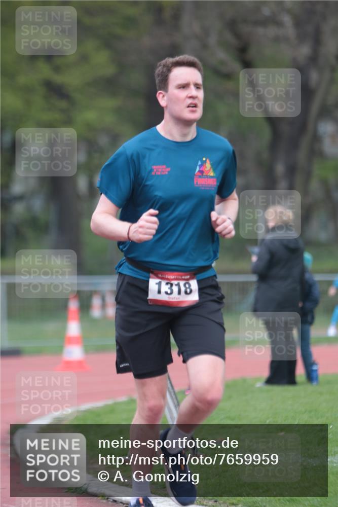 13.04.2025 - Hammer Lauf A. Gomolzig http://msf.ph/oto/7659959 13.04.2025 10:31:59 Ziel 214, 518, 1318 meine-sportfotos.de