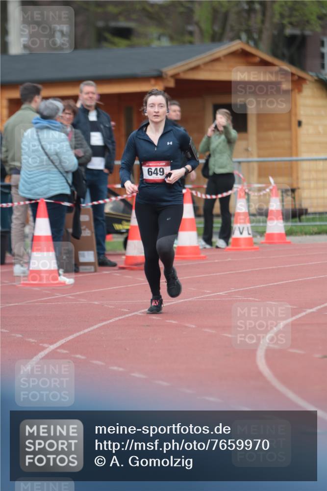 13.04.2025 - Hammer Lauf A. Gomolzig http://msf.ph/oto/7659970 13.04.2025 10:32:15 Ziel 155, 649, 744, 1902 meine-sportfotos.de
