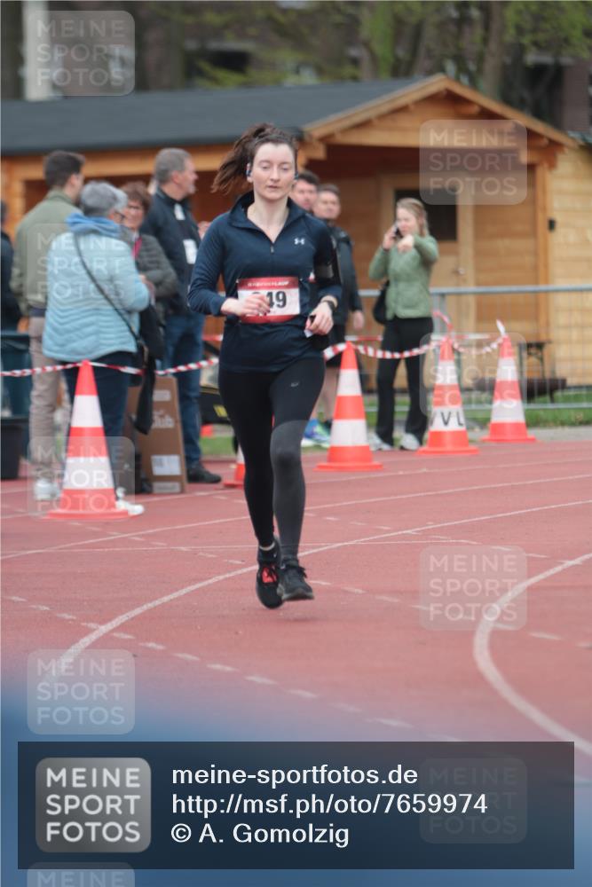 13.04.2025 - Hammer Lauf A. Gomolzig http://msf.ph/oto/7659974 13.04.2025 10:32:16 Ziel 155, 649, 744, 1703, 1902 meine-sportfotos.de