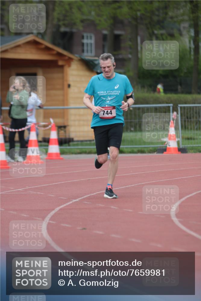 13.04.2025 - Hammer Lauf A. Gomolzig http://msf.ph/oto/7659981 13.04.2025 10:32:19 Ziel 155, 744, 1703, 1902 meine-sportfotos.de