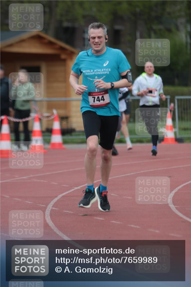 13.04.2025 - Hammer Lauf A. Gomolzig http://msf.ph/oto/7659989 13.04.2025 10:32:20 Ziel 155, 744, 1703, 1902 meine-sportfotos.de