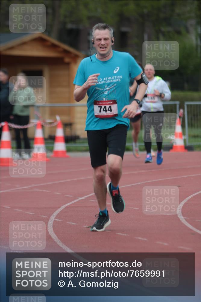 13.04.2025 - Hammer Lauf A. Gomolzig http://msf.ph/oto/7659991 13.04.2025 10:32:21 Ziel 155, 744, 1703, 1902 meine-sportfotos.de