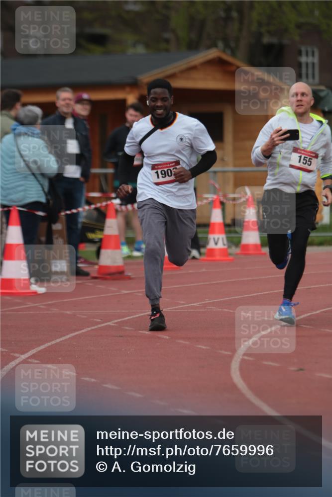 13.04.2025 - Hammer Lauf A. Gomolzig http://msf.ph/oto/7659996 13.04.2025 10:32:23 Ziel 155, 744, 1703, 1902 meine-sportfotos.de