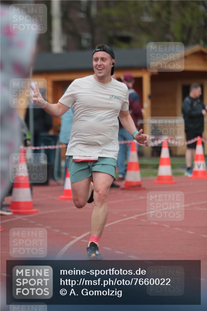 13.04.2025 - Hammer Lauf A. Gomolzig http://msf.ph/oto/7660022 13.04.2025 10:32:52 Ziel 189, 766, 982, 1757, 1976 meine-sportfotos.de