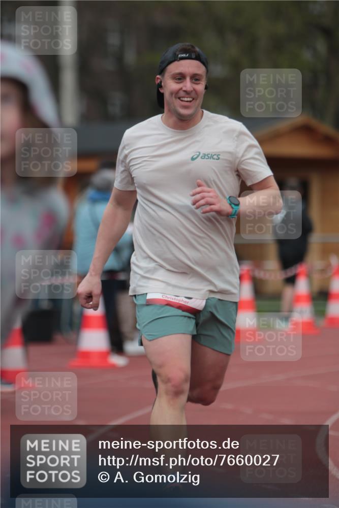13.04.2025 - Hammer Lauf A. Gomolzig http://msf.ph/oto/7660027 13.04.2025 10:32:53 Ziel 189, 982, 1757, 1976 meine-sportfotos.de