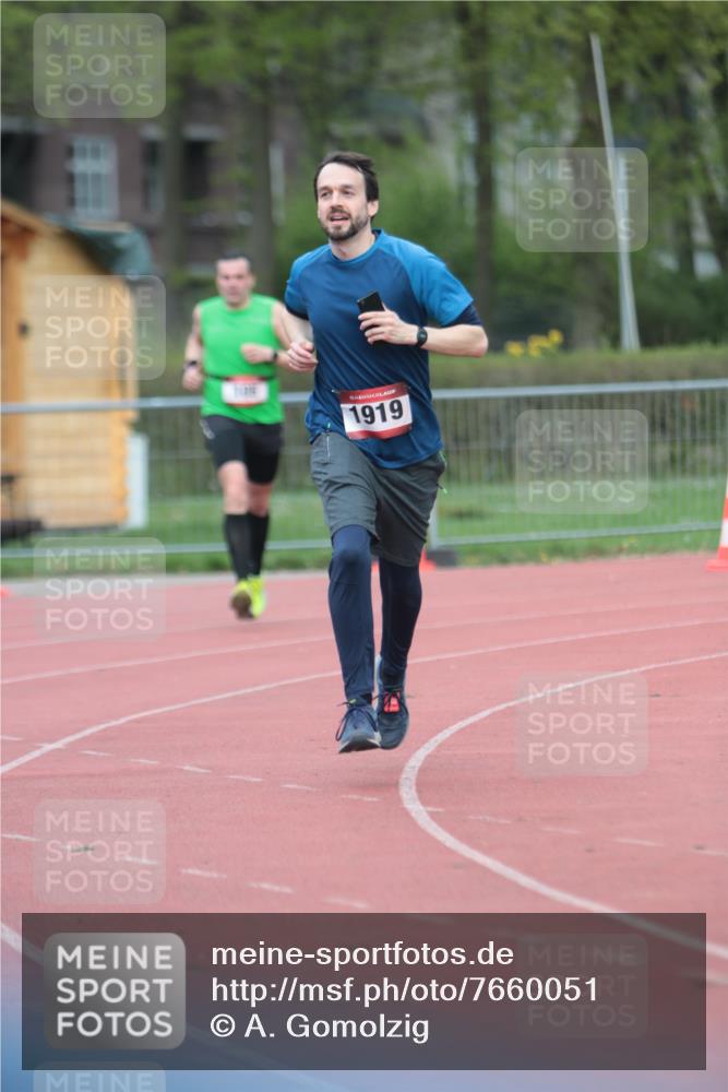 13.04.2025 - Hammer Lauf A. Gomolzig http://msf.ph/oto/7660051 13.04.2025 10:33:13 Ziel 105, 158, 357, 1919 meine-sportfotos.de