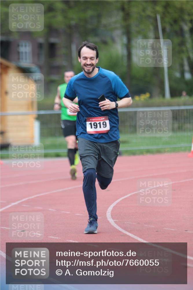 13.04.2025 - Hammer Lauf A. Gomolzig http://msf.ph/oto/7660055 13.04.2025 10:33:14 Ziel 105, 158, 357, 1919 meine-sportfotos.de