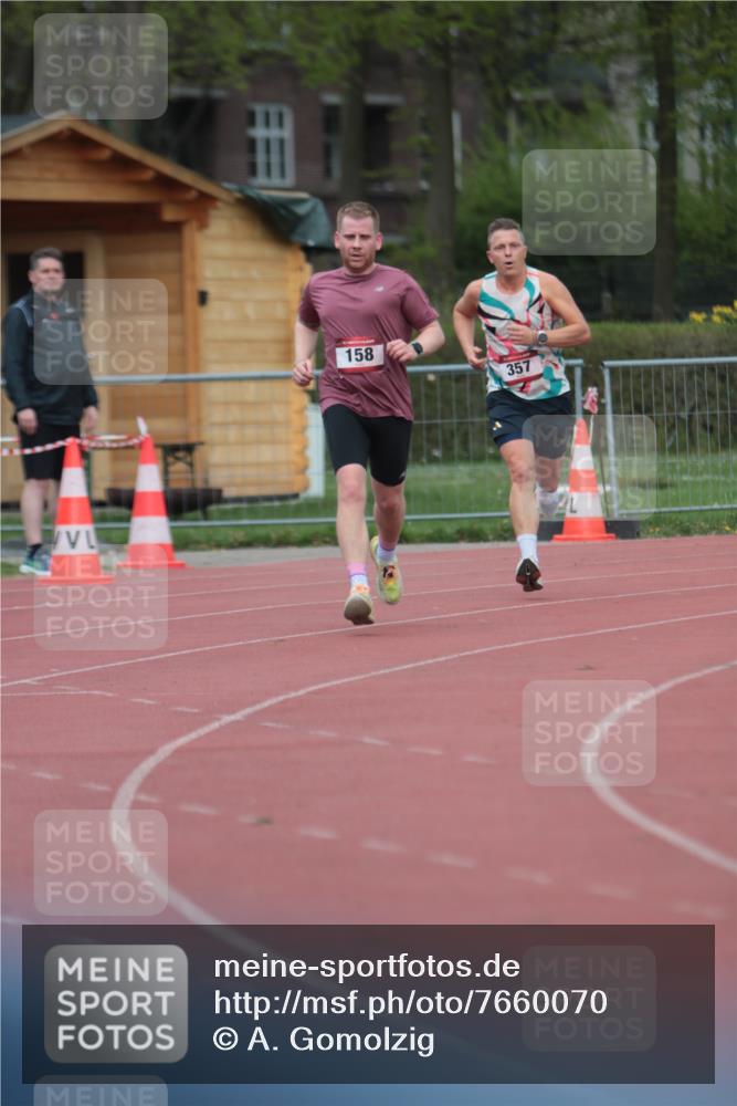 13.04.2025 - Hammer Lauf A. Gomolzig http://msf.ph/oto/7660070 13.04.2025 10:33:19 Ziel 158, 357 meine-sportfotos.de