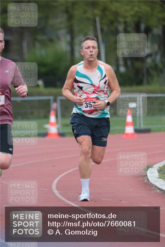 13.04.2025 - Hammer Lauf A. Gomolzig http://msf.ph/oto/7660081 13.04.2025 10:33:22 Ziel 158, 357 meine-sportfotos.de
