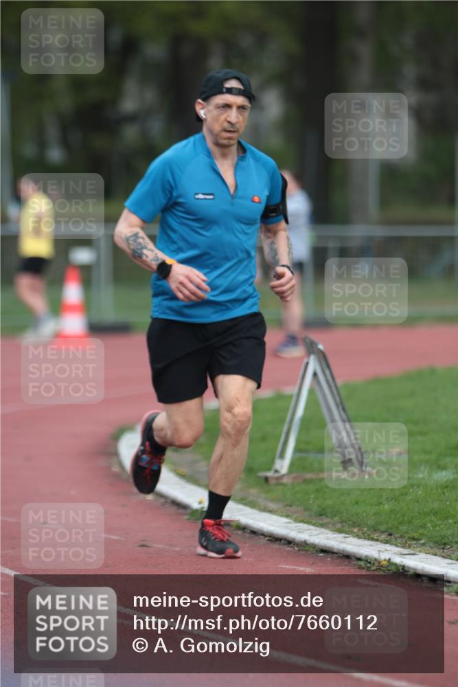 13.04.2025 - Hammer Lauf A. Gomolzig http://msf.ph/oto/7660112 13.04.2025 10:34:09 Ziel 197, 239, 729, 1197, 1286 meine-sportfotos.de