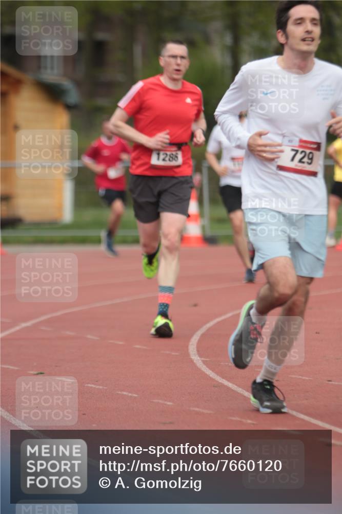 13.04.2025 - Hammer Lauf A. Gomolzig http://msf.ph/oto/7660120 13.04.2025 10:34:13 Ziel 197, 729, 1197, 1286 meine-sportfotos.de