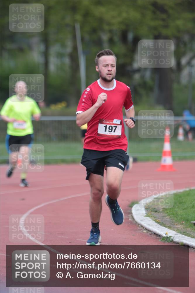 13.04.2025 - Hammer Lauf A. Gomolzig http://msf.ph/oto/7660134 13.04.2025 10:34:18 Ziel 197, 285 meine-sportfotos.de