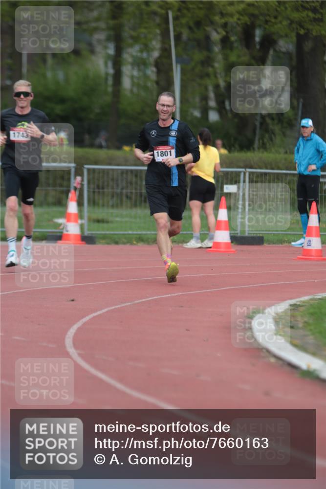 13.04.2025 - Hammer Lauf A. Gomolzig http://msf.ph/oto/7660163 13.04.2025 10:34:31 Ziel 330, 383, 1743, 1801 meine-sportfotos.de