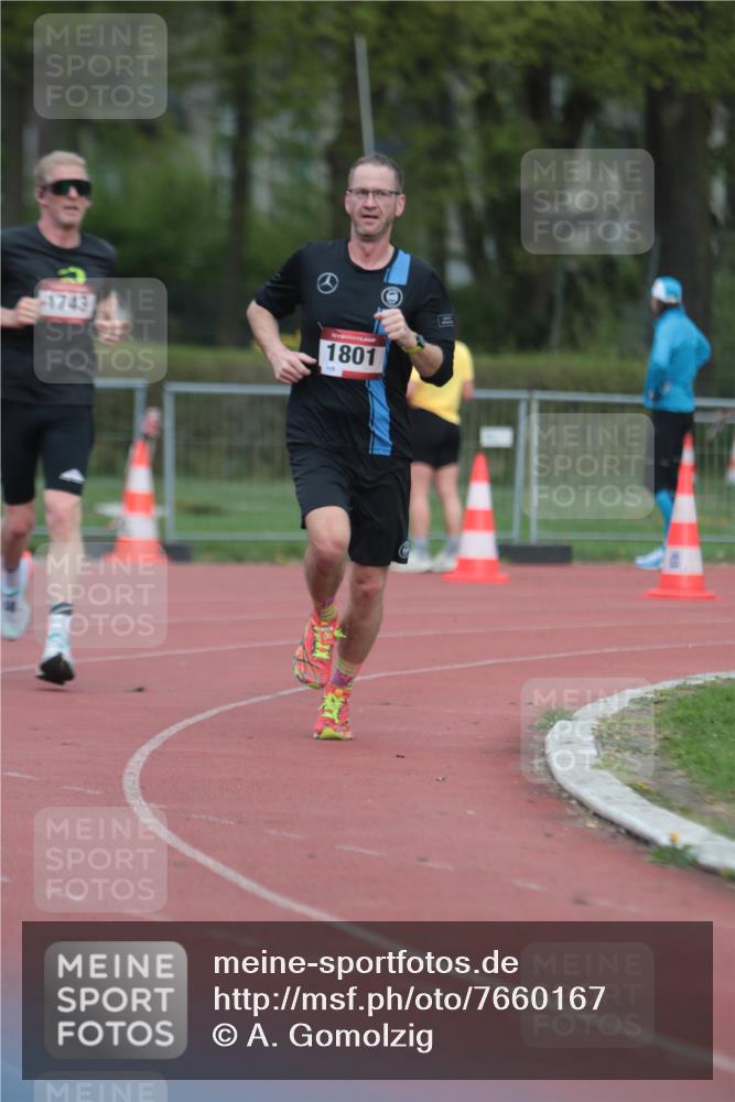 13.04.2025 - Hammer Lauf A. Gomolzig http://msf.ph/oto/7660167 13.04.2025 10:34:33 Ziel 330, 383, 1743, 1801 meine-sportfotos.de