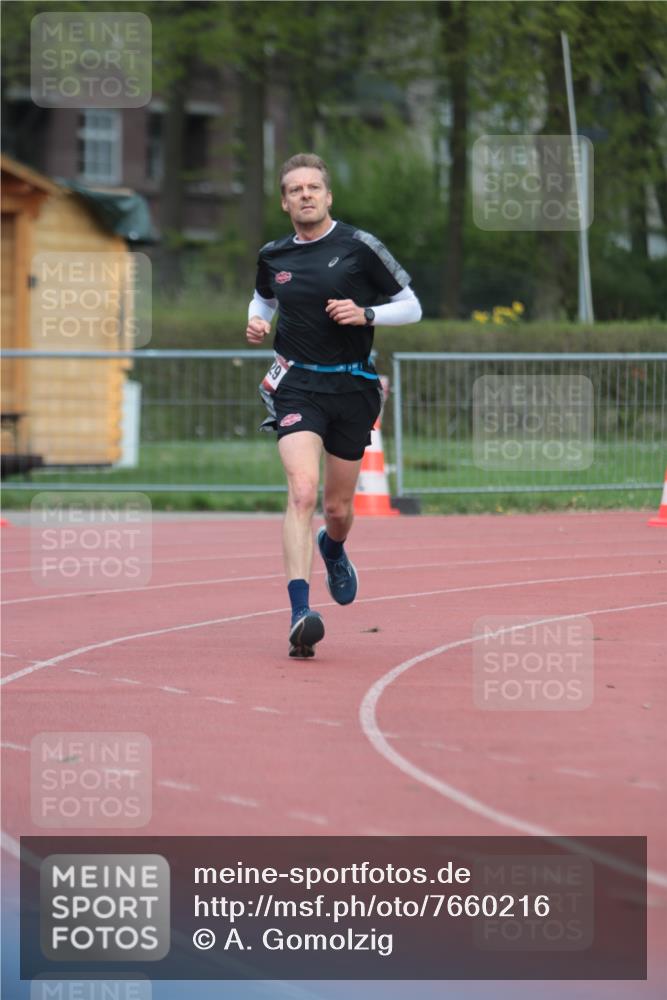 13.04.2025 - Hammer Lauf A. Gomolzig http://msf.ph/oto/7660216 13.04.2025 10:35:05 Ziel 1229 meine-sportfotos.de