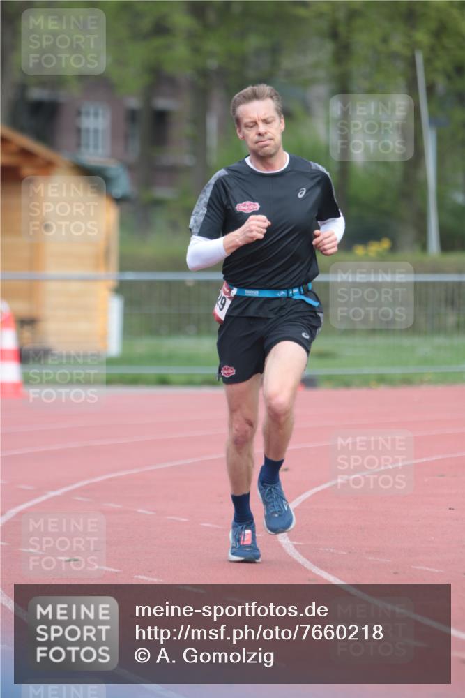 13.04.2025 - Hammer Lauf A. Gomolzig http://msf.ph/oto/7660218 13.04.2025 10:35:06 Ziel 1229, 1716 meine-sportfotos.de