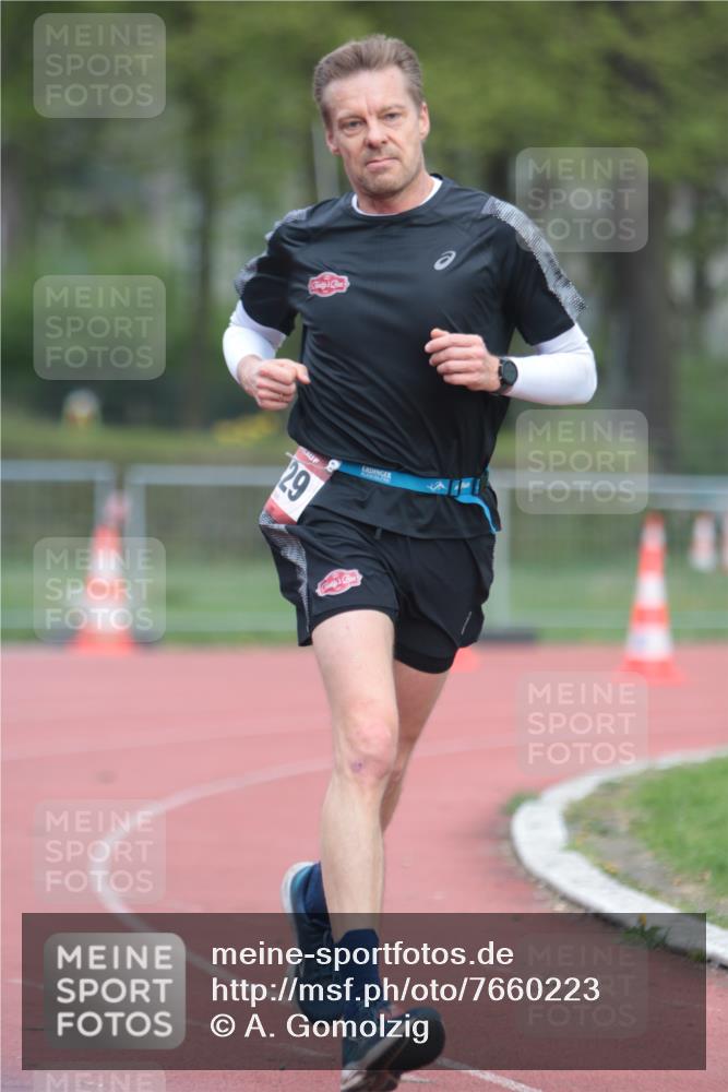 13.04.2025 - Hammer Lauf A. Gomolzig http://msf.ph/oto/7660223 13.04.2025 10:35:08 Ziel 1229, 1714, 1716 meine-sportfotos.de