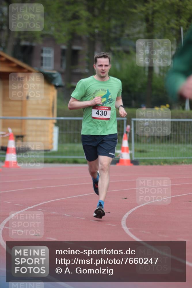 13.04.2025 - Hammer Lauf A. Gomolzig http://msf.ph/oto/7660247 13.04.2025 10:35:21 Ziel 430, 509 meine-sportfotos.de