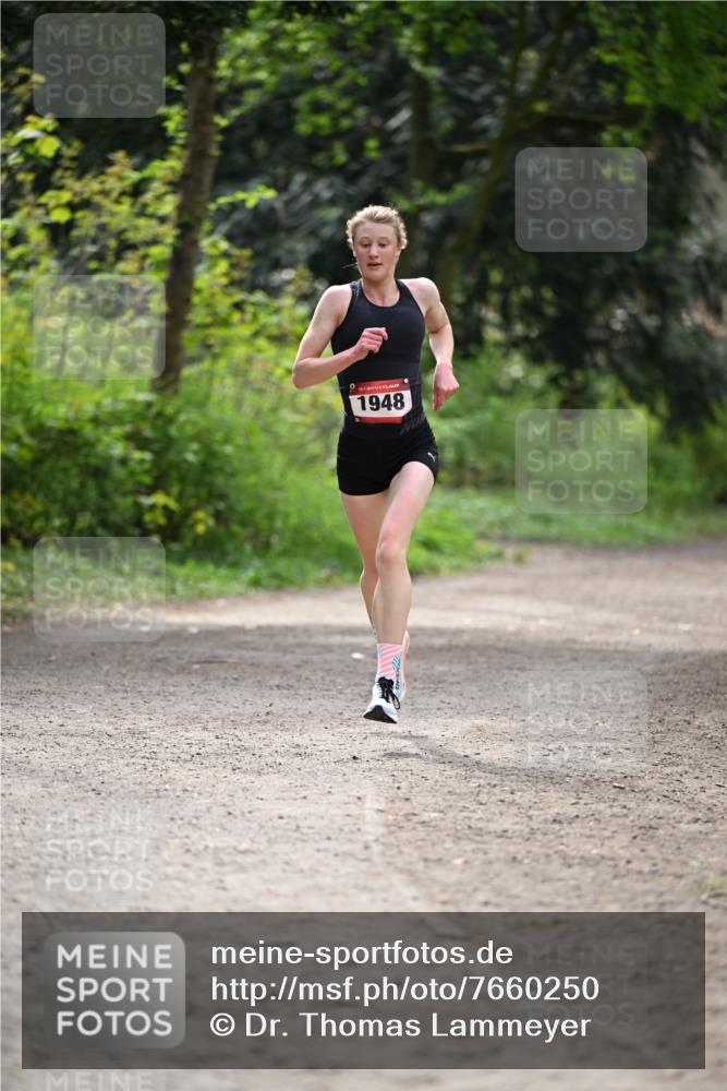 13.04.2025 - Hammer Lauf Dr. Thomas Lammeyer http://msf.ph/oto/7660250 13.04.2025 11:22:55 Laufen 1948 meine-sportfotos.de