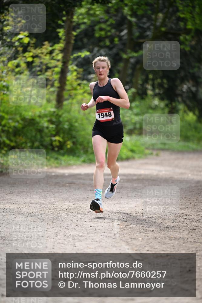 13.04.2025 - Hammer Lauf Dr. Thomas Lammeyer http://msf.ph/oto/7660257 13.04.2025 11:22:56 Laufen 1948, 2 meine-sportfotos.de