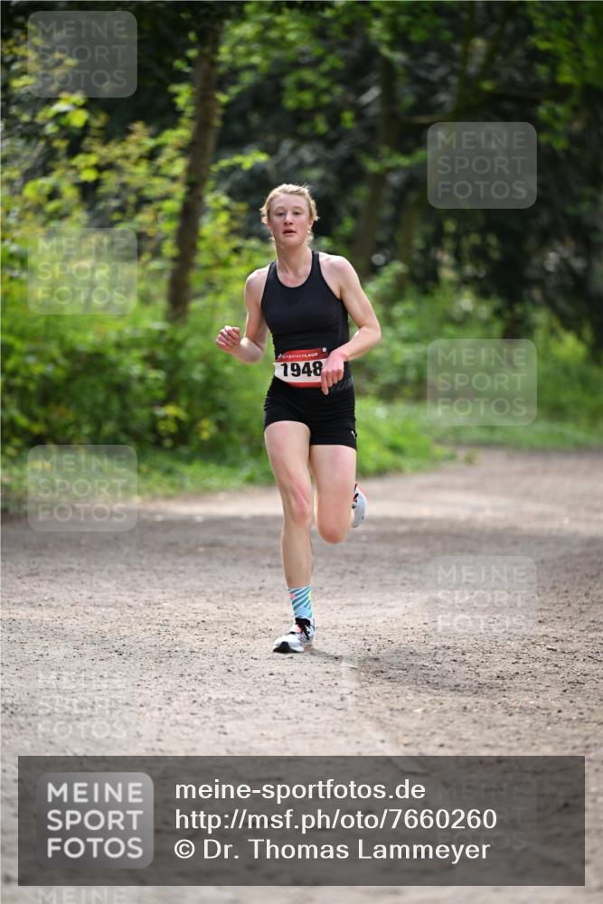 13.04.2025 - Hammer Lauf Dr. Thomas Lammeyer http://msf.ph/oto/7660260 13.04.2025 11:22:56 Laufen 1948 meine-sportfotos.de