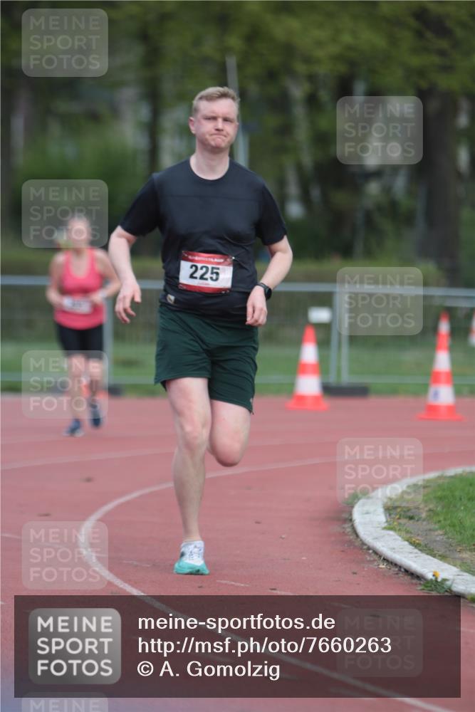 13.04.2025 - Hammer Lauf A. Gomolzig http://msf.ph/oto/7660263 13.04.2025 10:35:32 Ziel 255, 740, 1143, 1944, 1949 meine-sportfotos.de
