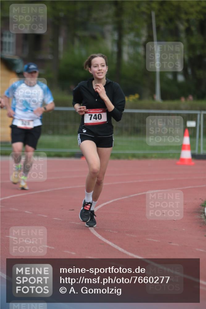 13.04.2025 - Hammer Lauf A. Gomolzig http://msf.ph/oto/7660277 13.04.2025 10:35:39 Ziel 328, 740, 1944, 1949 meine-sportfotos.de