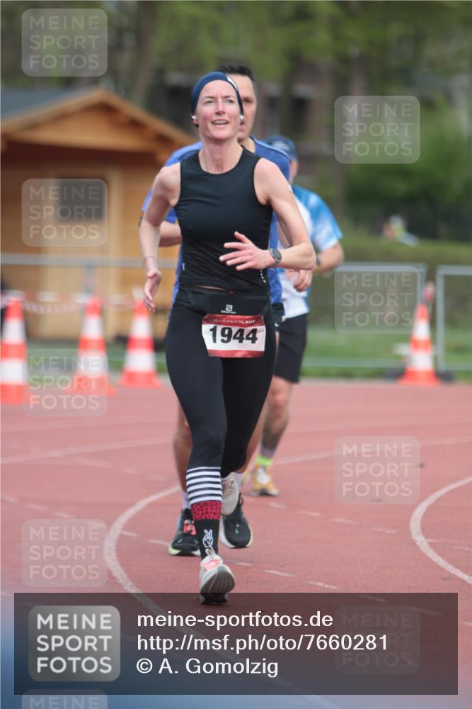 13.04.2025 - Hammer Lauf A. Gomolzig http://msf.ph/oto/7660281 13.04.2025 10:35:40 Ziel 328, 740, 1944, 1949 meine-sportfotos.de