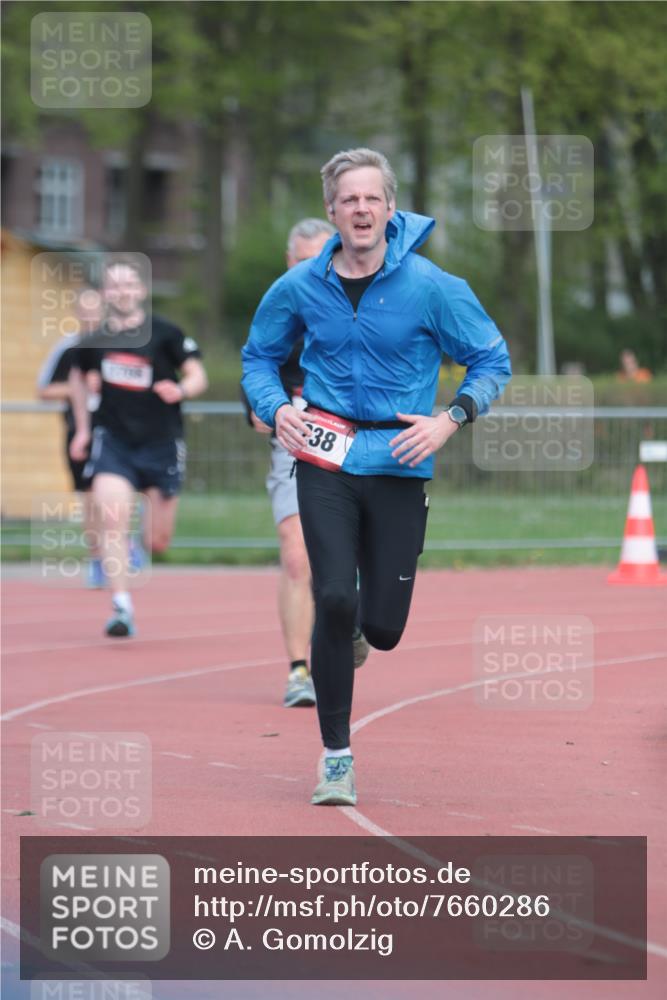 13.04.2025 - Hammer Lauf A. Gomolzig http://msf.ph/oto/7660286 13.04.2025 10:35:53 Ziel 175, 238, 792, 1106, 1708, 1961 meine-sportfotos.de