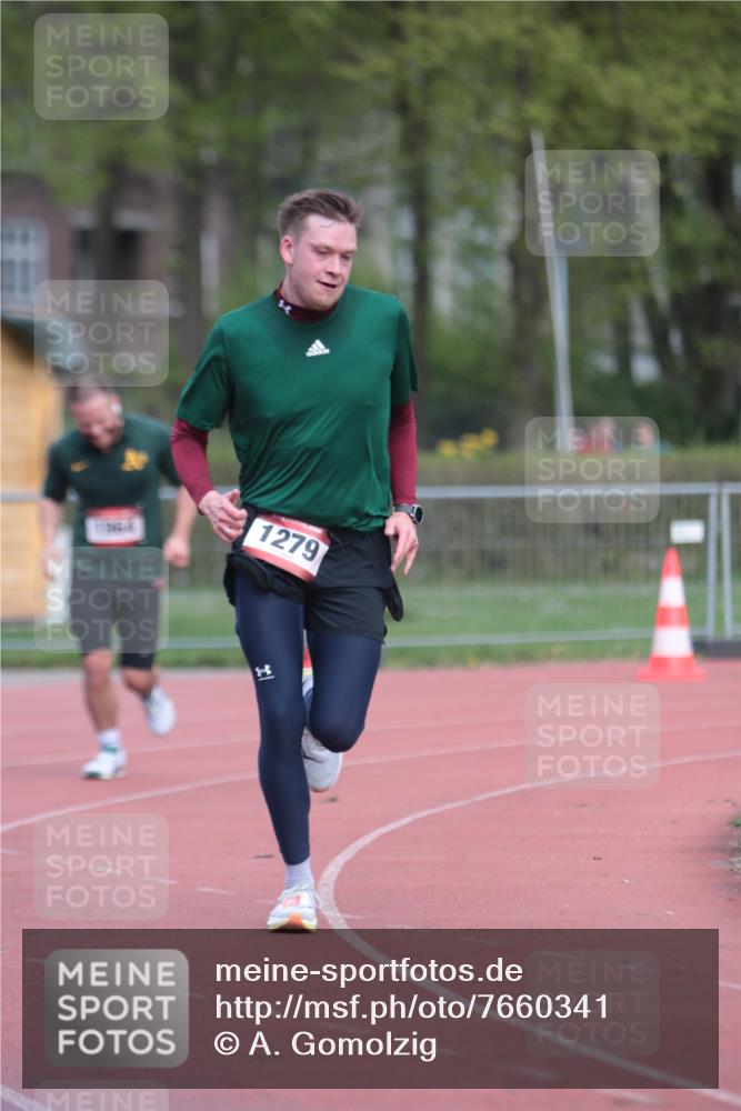 13.04.2025 - Hammer Lauf A. Gomolzig http://msf.ph/oto/7660341 13.04.2025 10:36:33 Ziel 1279, 1964 meine-sportfotos.de