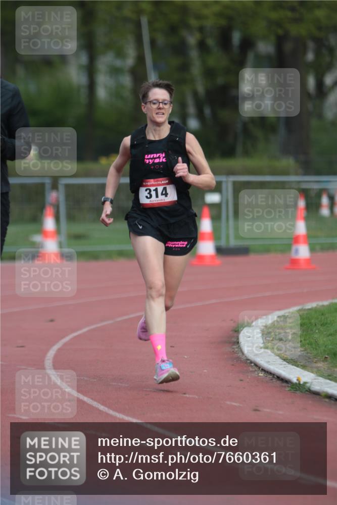 13.04.2025 - Hammer Lauf A. Gomolzig http://msf.ph/oto/7660361 13.04.2025 10:36:43 Ziel 314, 742 meine-sportfotos.de