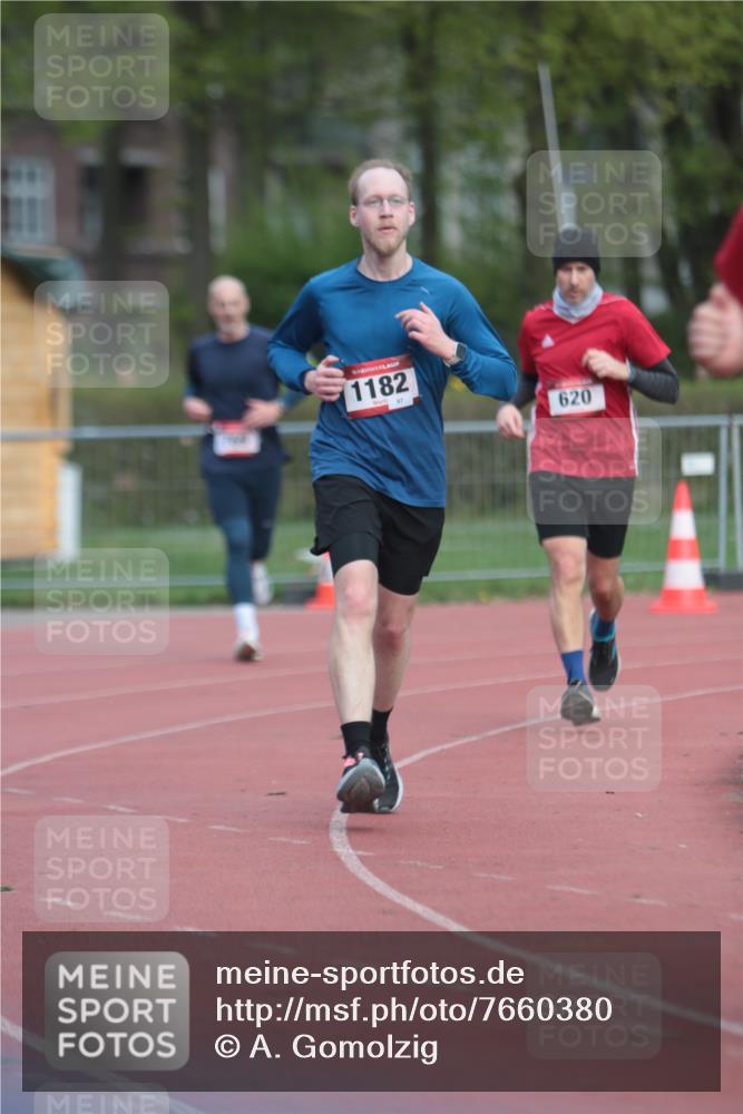 13.04.2025 - Hammer Lauf A. Gomolzig http://msf.ph/oto/7660380 13.04.2025 10:36:58 Ziel 122, 620, 769, 1182, 1795 meine-sportfotos.de