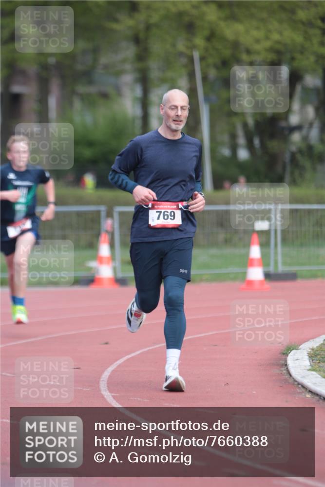 13.04.2025 - Hammer Lauf A. Gomolzig http://msf.ph/oto/7660388 13.04.2025 10:37:02 Ziel 122, 620, 769 meine-sportfotos.de