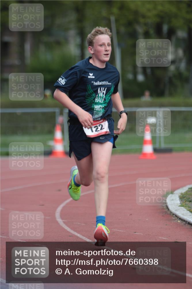 13.04.2025 - Hammer Lauf A. Gomolzig http://msf.ph/oto/7660398 13.04.2025 10:37:05 Ziel 122 meine-sportfotos.de