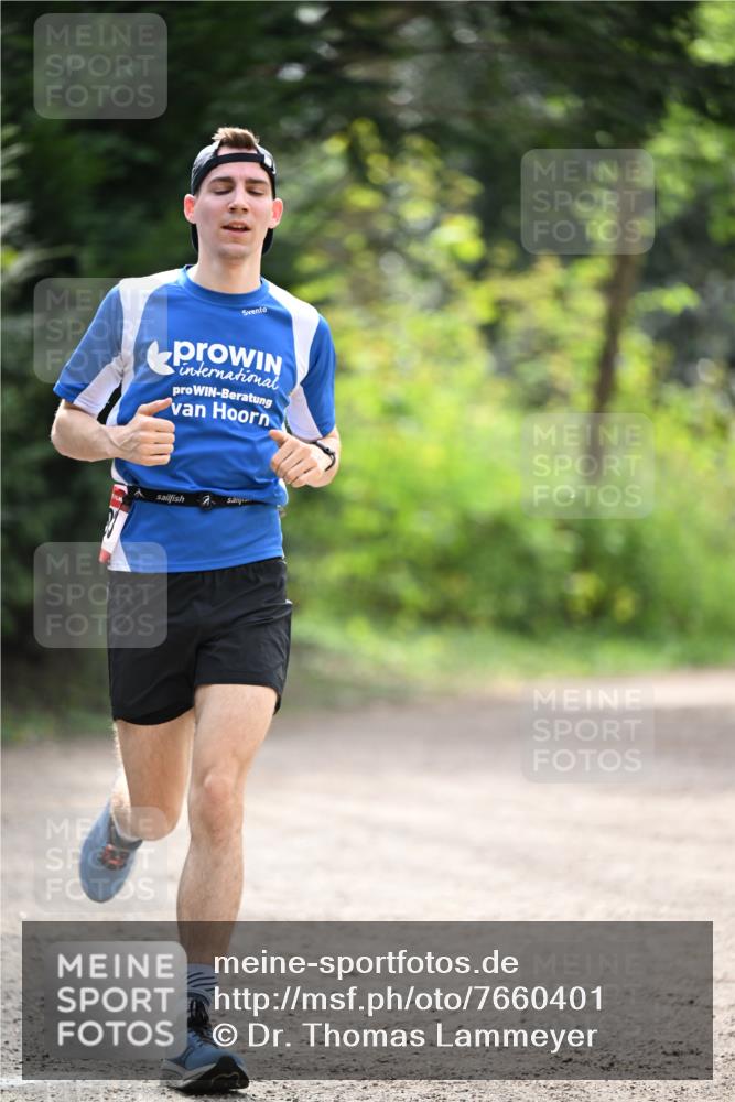 13.04.2025 - Hammer Lauf Dr. Thomas Lammeyer http://msf.ph/oto/7660401 13.04.2025 11:23:55 Laufen  meine-sportfotos.de