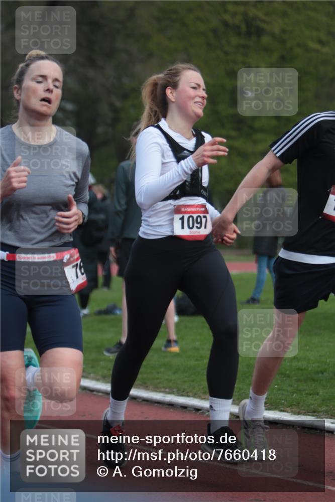 13.04.2025 - Hammer Lauf A. Gomolzig http://msf.ph/oto/7660418 13.04.2025 10:37:19 Ziel 1021 meine-sportfotos.de