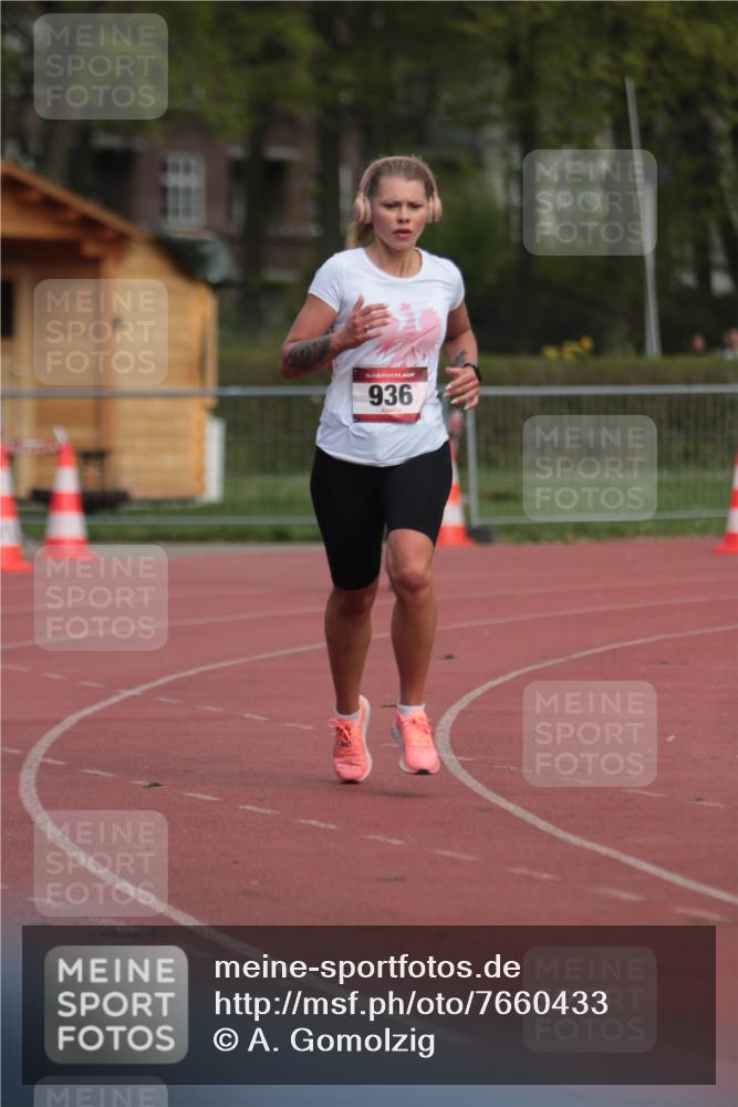 13.04.2025 - Hammer Lauf A. Gomolzig http://msf.ph/oto/7660433 13.04.2025 10:37:51 Ziel 162, 249, 936 meine-sportfotos.de